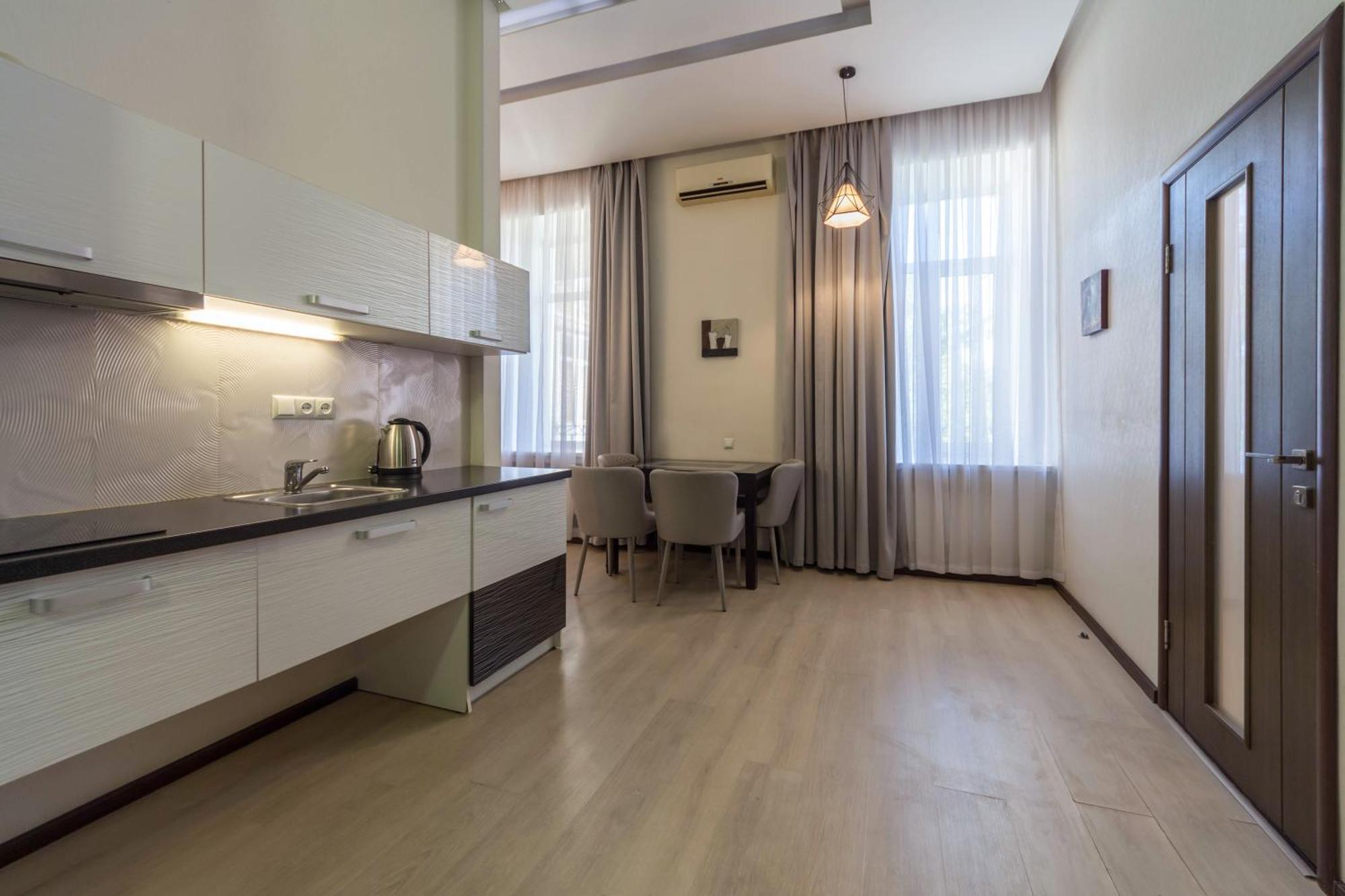 Central Dayflat Apartments Київ Екстер'єр фото