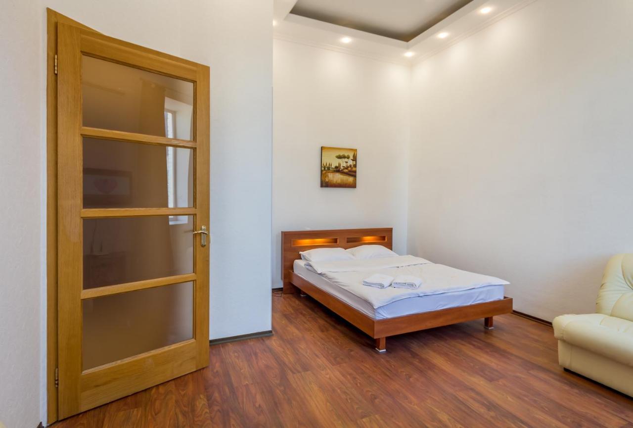 Central Dayflat Apartments Київ Екстер'єр фото