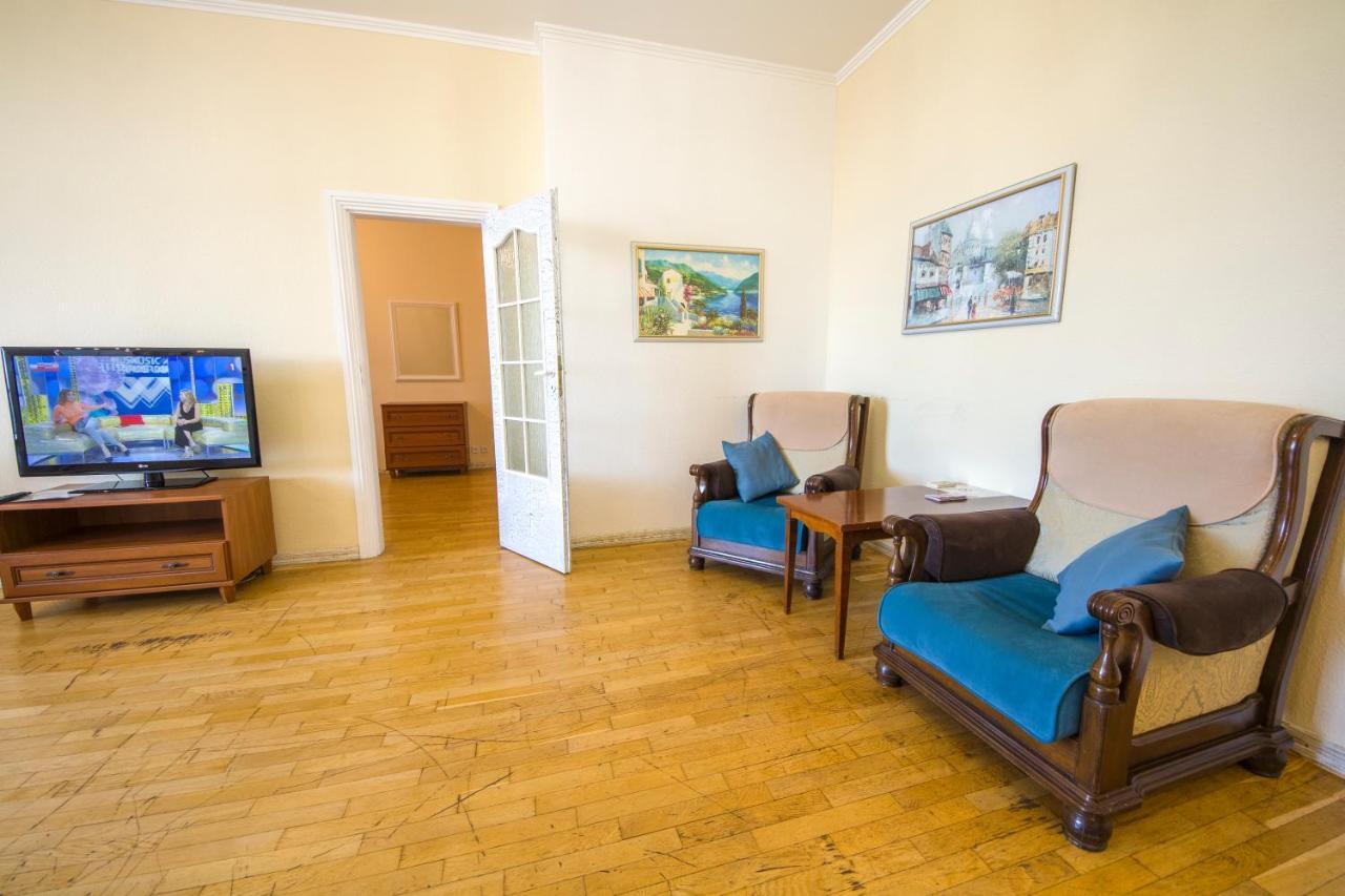 Central Dayflat Apartments Київ Екстер'єр фото